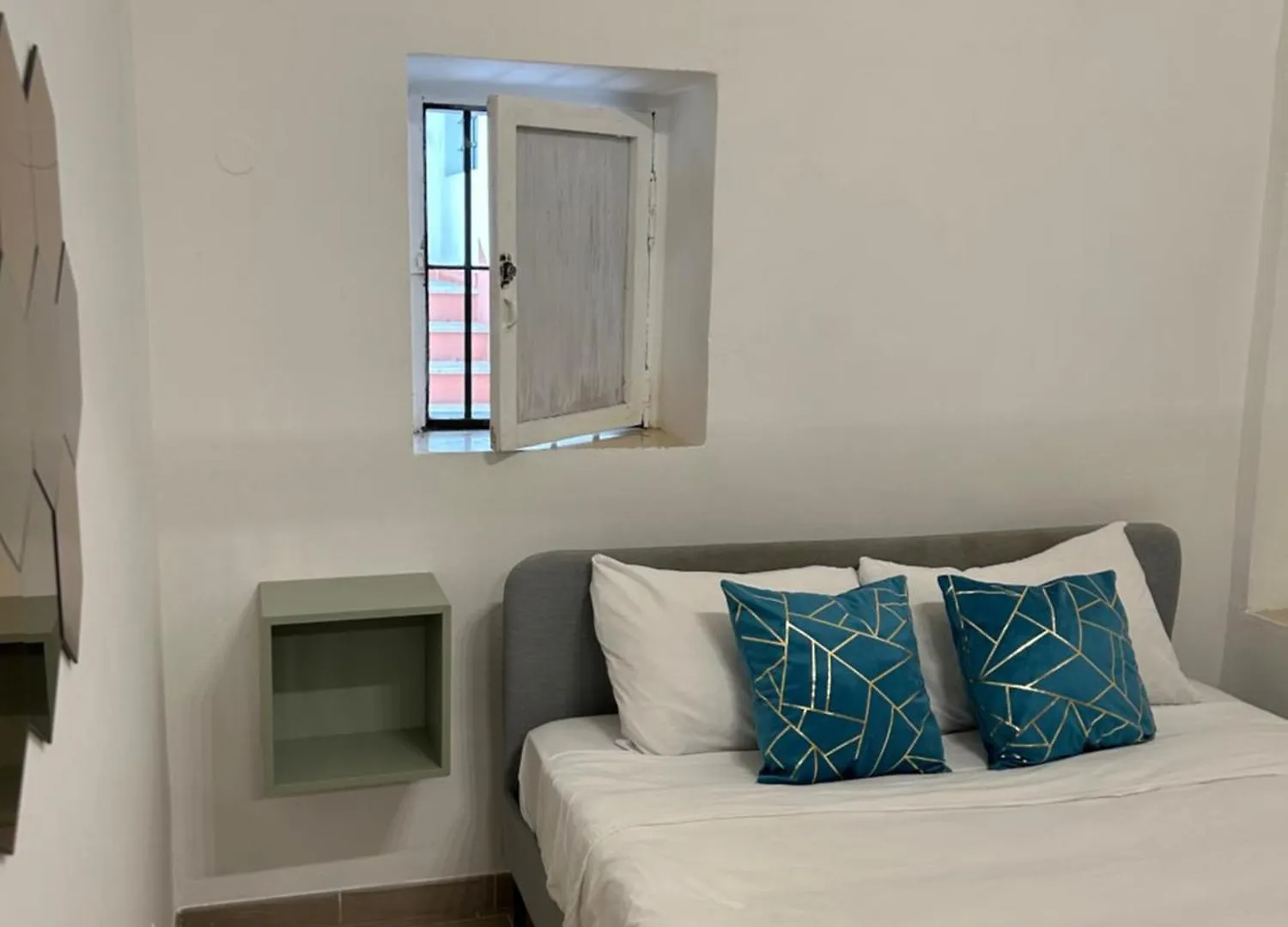 Lovely Apartment In The Center Of Rome, Monti